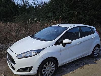 Culoarealb Utilizat 2017 Ford Fiesta | 6.500 EUR (Preț bun)