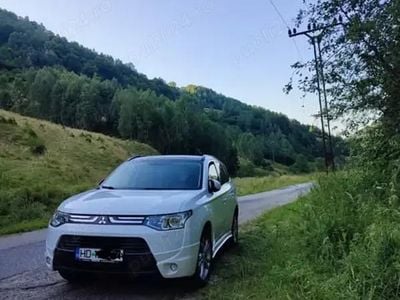 Utilizat 2013 Mitsubishi Outlander SUV | 9.000 EUR (Scump)
