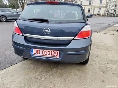 Second-hand Opel Astra 105 CP (77 kW) 2007 Berlinǎ