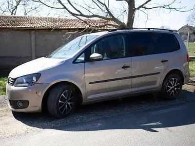 Second-hand VW Touran 77 CP (56 kW) 2014 Monovolum