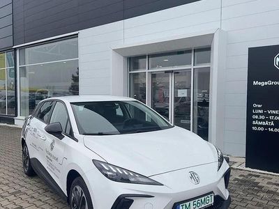 Second-hand MG MG4 EV Explore 125 kW (170 CP) 2024 Culoarealb Hatchback