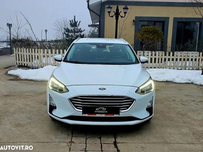 Second-hand Ford Focus Business Edition 120 CP (88 kW) 2022 Culoarealb Break