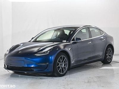 Culoarealbastru Utilizat 2019 Tesla Model 3 Berlinǎ | 18.900 EUR (Super Preț)