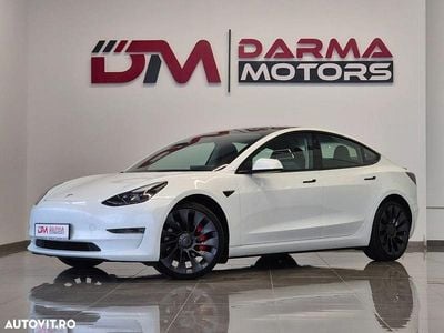 Second-hand Tesla Model 3 377 kW (513 CP) 2022 Culoarealb Berlinǎ