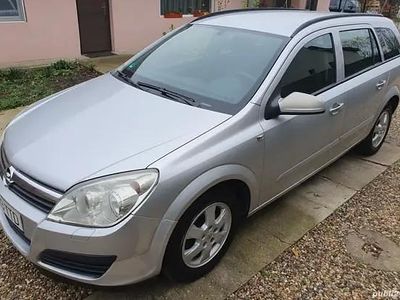 Argintiu Utilizat 2005 Opel Astra Break | 1.500 EUR (Preț OK)