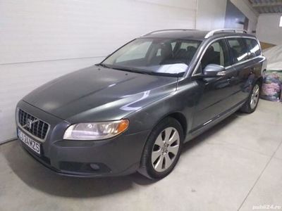 second-hand Volvo V70 2.4D, an 2009
