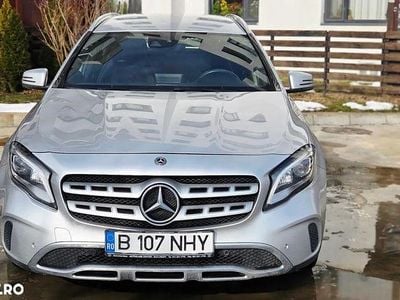 Second-hand Mercedes GLA180 122 CP (89 kW) 2019 Culoareargint SUV