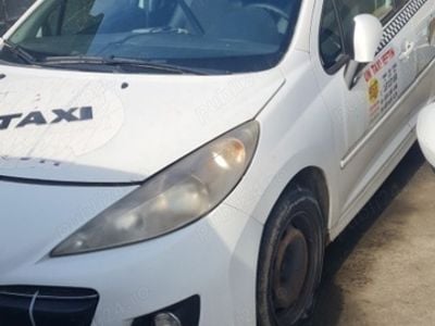 Alb Utilizat 2012 Peugeot 207 Break | 600 EUR