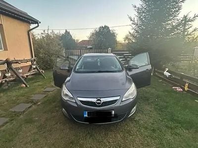 Second-hand Opel Astra 110 CP (80 kW) 2010