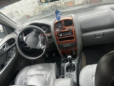 Utilizat 2003 Hyundai Santa Fe SUV | 2.700 EUR
