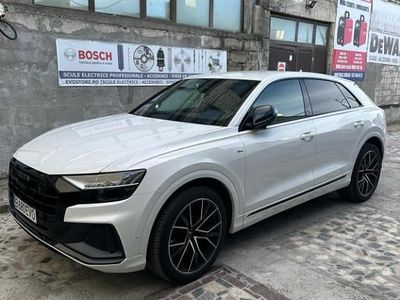Alb Utilizat 2022 Audi Q8 Sport SUV | 60.000 EUR