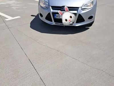 Utilizat 2013 Ford Focus Berlinǎ | 3.800 EUR