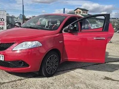 Second-hand Lancia Ypsilon 80 CP (58 kW) 2018 Argintiu Hatchback