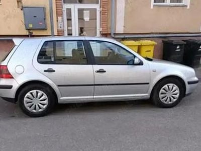 Second-hand VW Golf IV Edition 75 CP (55 kW) 2002 Hatchback