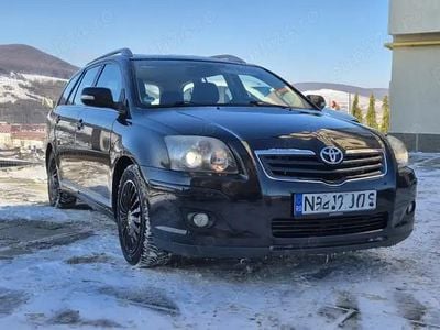 Second-hand Toyota Avensis T2 126 CP (92 kW) 2007 Negru Break
