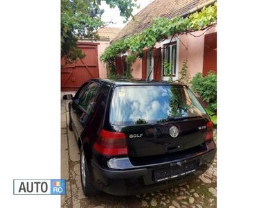 Second-hand VW Golf IV 110 CP (80 kW) 2003 Negru Hatchback