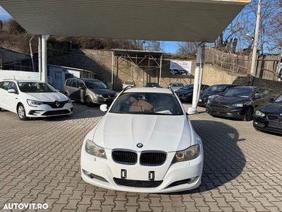 Culoarealb Utilizat 2010 BMW 318 Comfort Edition Break | 5.300 EUR (Puțin scump)