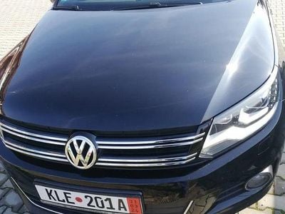 Second-hand VW Tiguan LOUNGE 177 CP (130 kW) 2015 Culoarenegru SUV