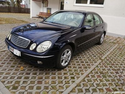 Mercedes E200