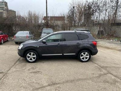 Nissan Qashqai +2