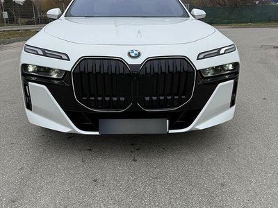 Second-hand BMW 740 Executive 300 CP (220 kW) 2025 Culoarealb Berlinǎ