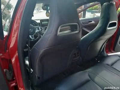 Second-hand Mercedes GLA220 160 CP (117 kW) 2014 Rosu SUV
