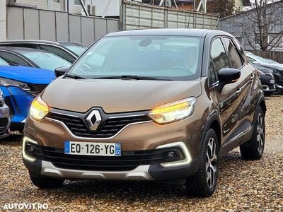 Second-hand Renault Captur Elysee 120 CP (88 kW) 2018 Culoaremaro SUV
