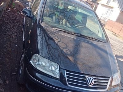 VW Sharan