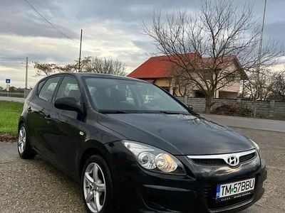 Negru Utilizat 2009 Hyundai i30 Hatchback | 1.900 EUR (Preț bun)
