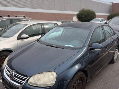 Culoarenegru Utilizat 2008 VW Jetta Sportline Break | 899 EUR (Super Preț)