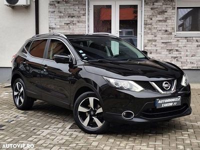 Culoarenegru Utilizat 2016 Nissan Qashqai SUV | 9.190 EUR (Super Preț)
