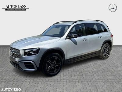 Mercedes GLB220