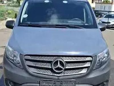 Gri Utilizat 2021 Mercedes e-Vito Monovolum | 15.700 EUR
