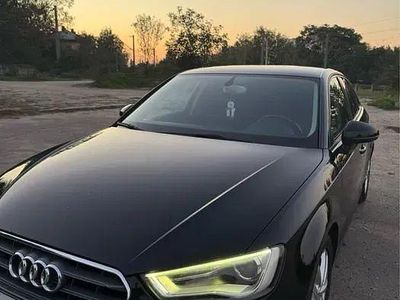 Culoarenegru Utilizat 2013 Audi A3 Sportback Ambiente Hatchback | 8.600 EUR (Preț OK)