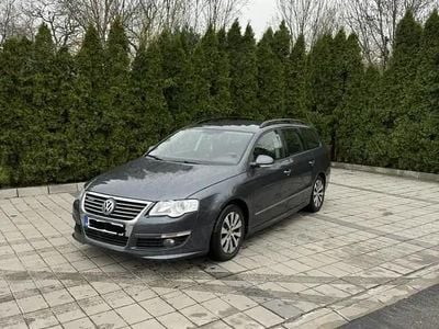 Second-hand VW Passat R-line 140 CP (102 kW) 2010 Gri Berlinǎ