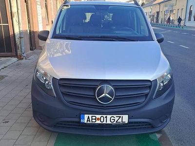 Second-hand Mercedes Vito 163 CP (119 kW) 2022 Culoareargint Van
