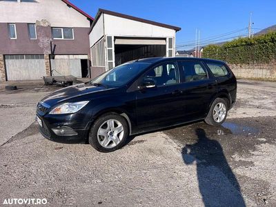 Second-hand Ford Focus Trend 109 CP (80 kW) 2010 Culoarenegru Break