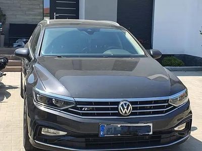 Gri Utilizat 2020 VW Passat R-line Break | 23.000 EUR (Scump)