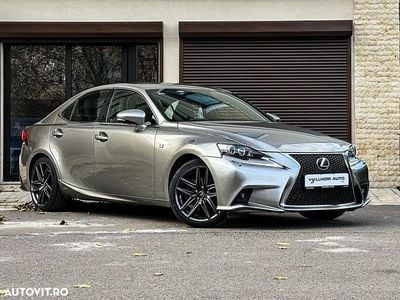 Second-hand Lexus IS300h Sport Line 223 CP (164 kW) 2013 Culoaregri Berlinǎ
