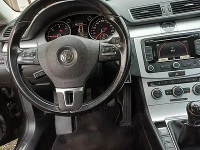 Second-hand VW CC 103 CP (75 kW) 2013 Maro Berlinǎ