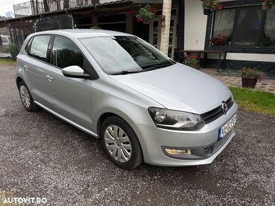 Second-hand VW Polo Comfortline 105 CP (77 kW) 2010 Culoareargint