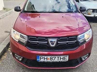 Rosu Utilizat 2019 Dacia Logan Berlinǎ | 6.500 EUR (Preț bun)