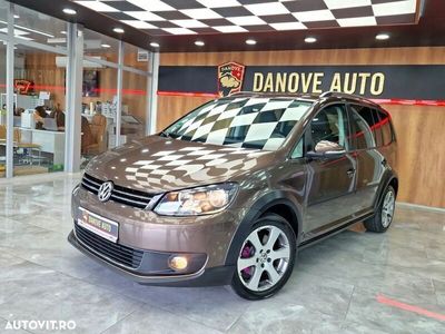 second-hand VW Touran Cross 2.0 TDI DSG