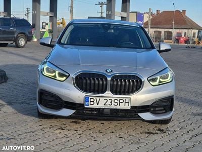 Second-hand BMW 118 Advantage 150 CP (110 kW) 2021 Culoareargint Hatchback