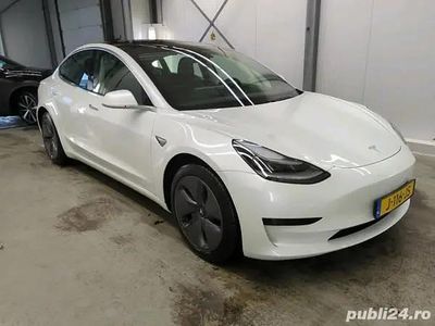 Utilizat 2020 Tesla Model 3 Berlinǎ | 25.500 EUR (Preț OK)