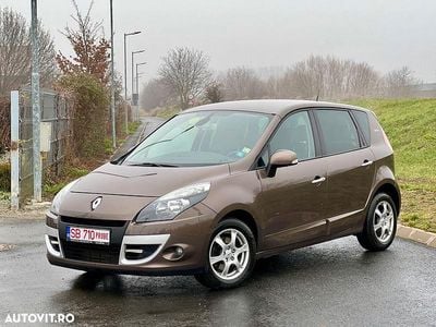 Culoaremaro Utilizat 2010 Renault Scénic III Dynamique Monovolum | 3.650 EUR (Preț OK)