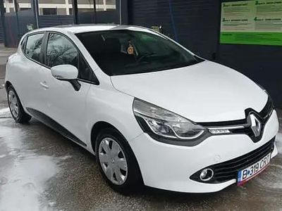 Alb Second-hand 2015 Renault Clio IV Zen Berlinǎ | 7.150 EUR (Puțin scump)