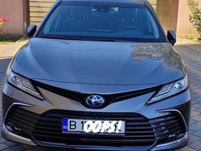 Culoaregri Utilizat 2024 Toyota Camry Berlinǎ | 36.450 EUR (Preț OK)