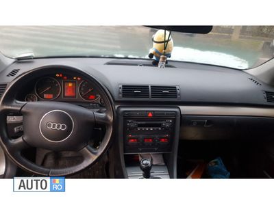 Second-hand Audi A4 150 CP (110 kW) 2001 Argintiu Berlinǎ