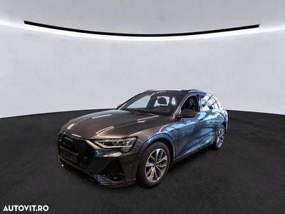 Second-hand Audi e-tron S-Line 319 kW (435 CP) 2022 Culoaregri SUV